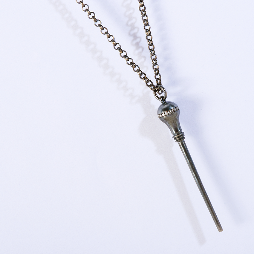 Grey Walking Necklace - Delondra